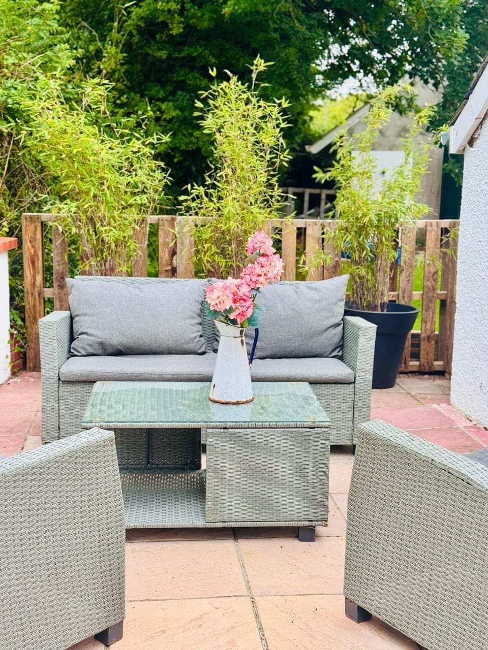 Balcony/Terrace, Seating area, Garden view