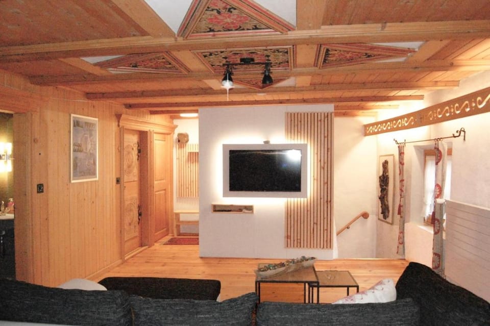 Comfortable and modern apartment in Zernez Apartment in Canton of Grisons