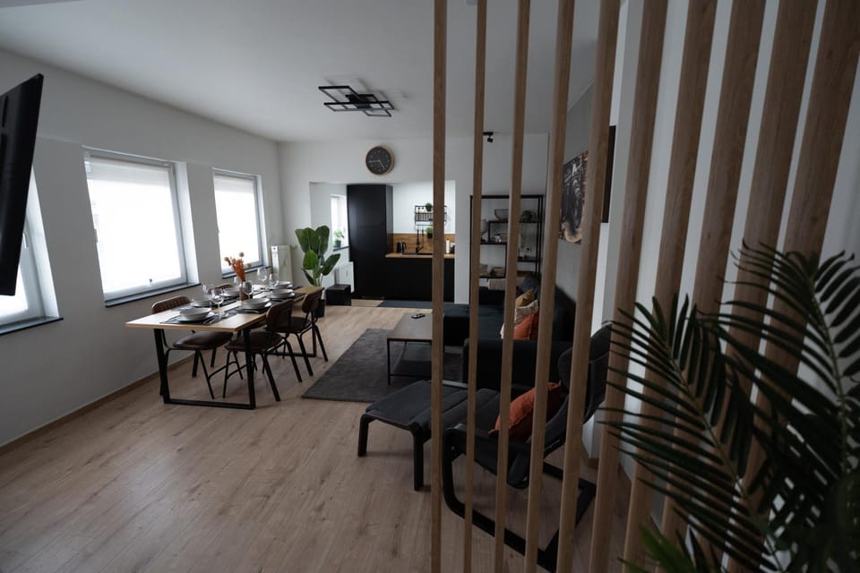 Apart79-Indust Design I Garden with Terrace I Smart TV I Free Parking I Free WiFi Apartment in Hamm