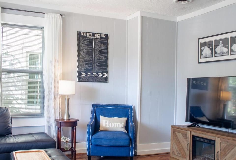 Bungalow 7- Downtown, cozy, comfortable House in Wilmington