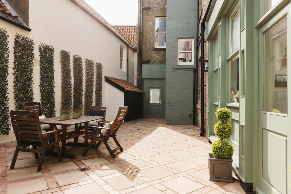 Patio, Seating area, Inner courtyard view