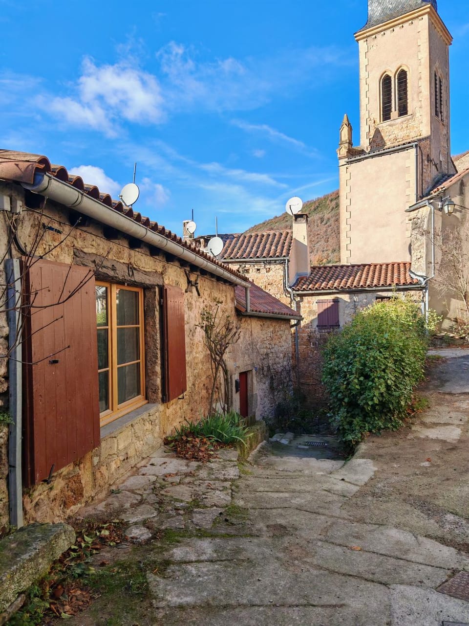 Gîte Mandaline avec jacuzzi intérieur House in Occitanie