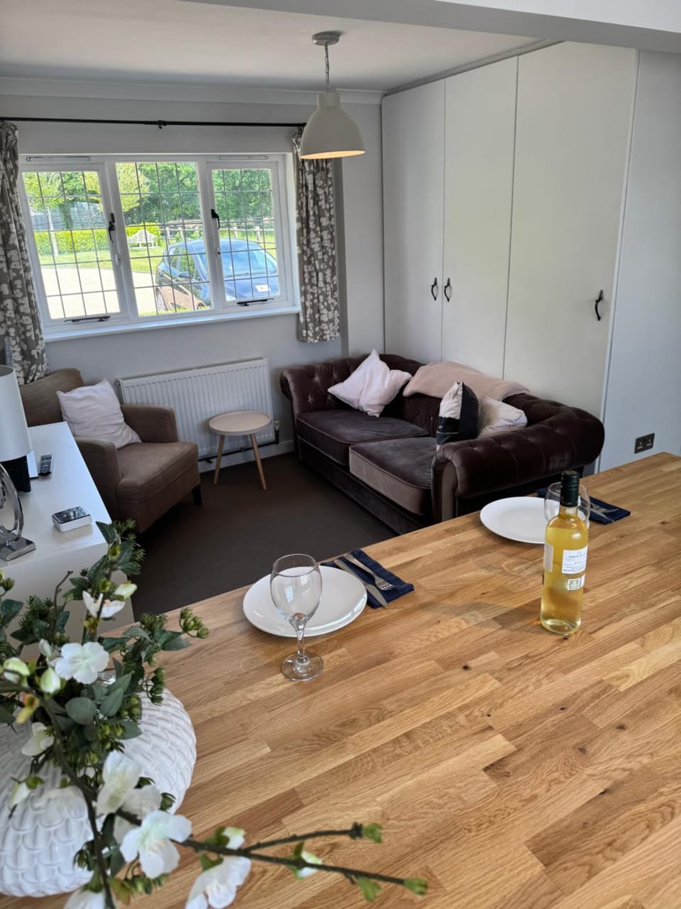Seating area, Dining area