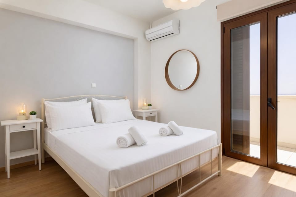 Bed, Photo of the whole room, Bedroom, air conditioner