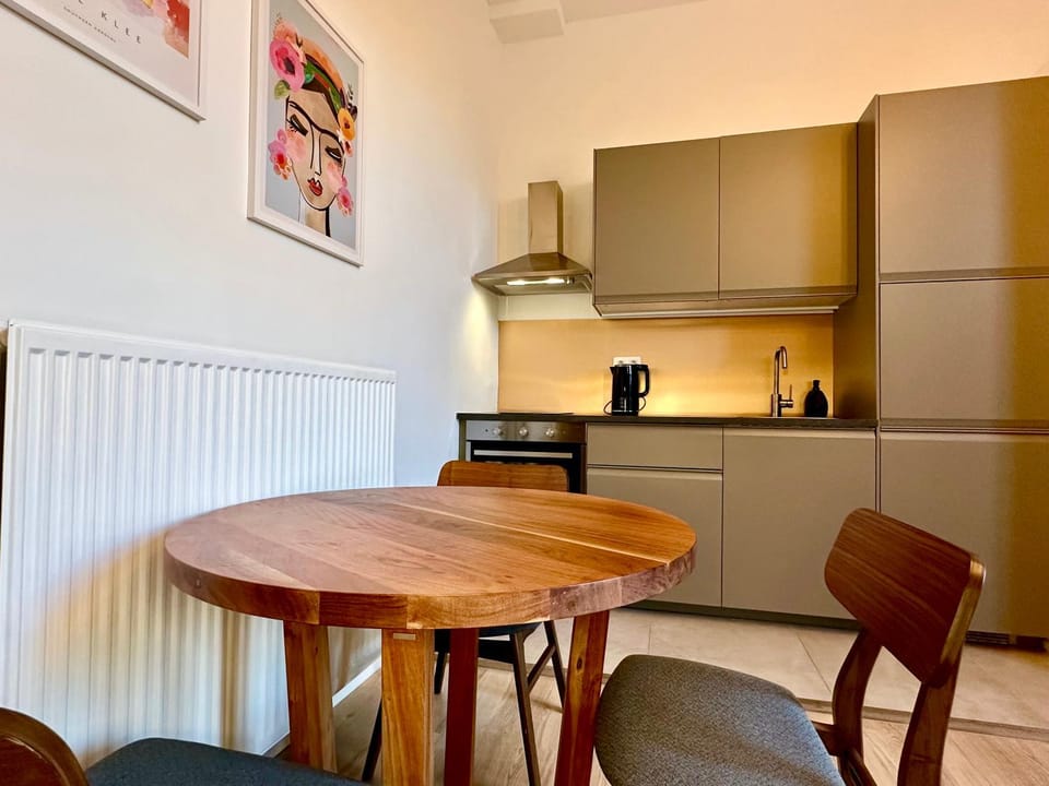 Kitchen or kitchenette, kitchen