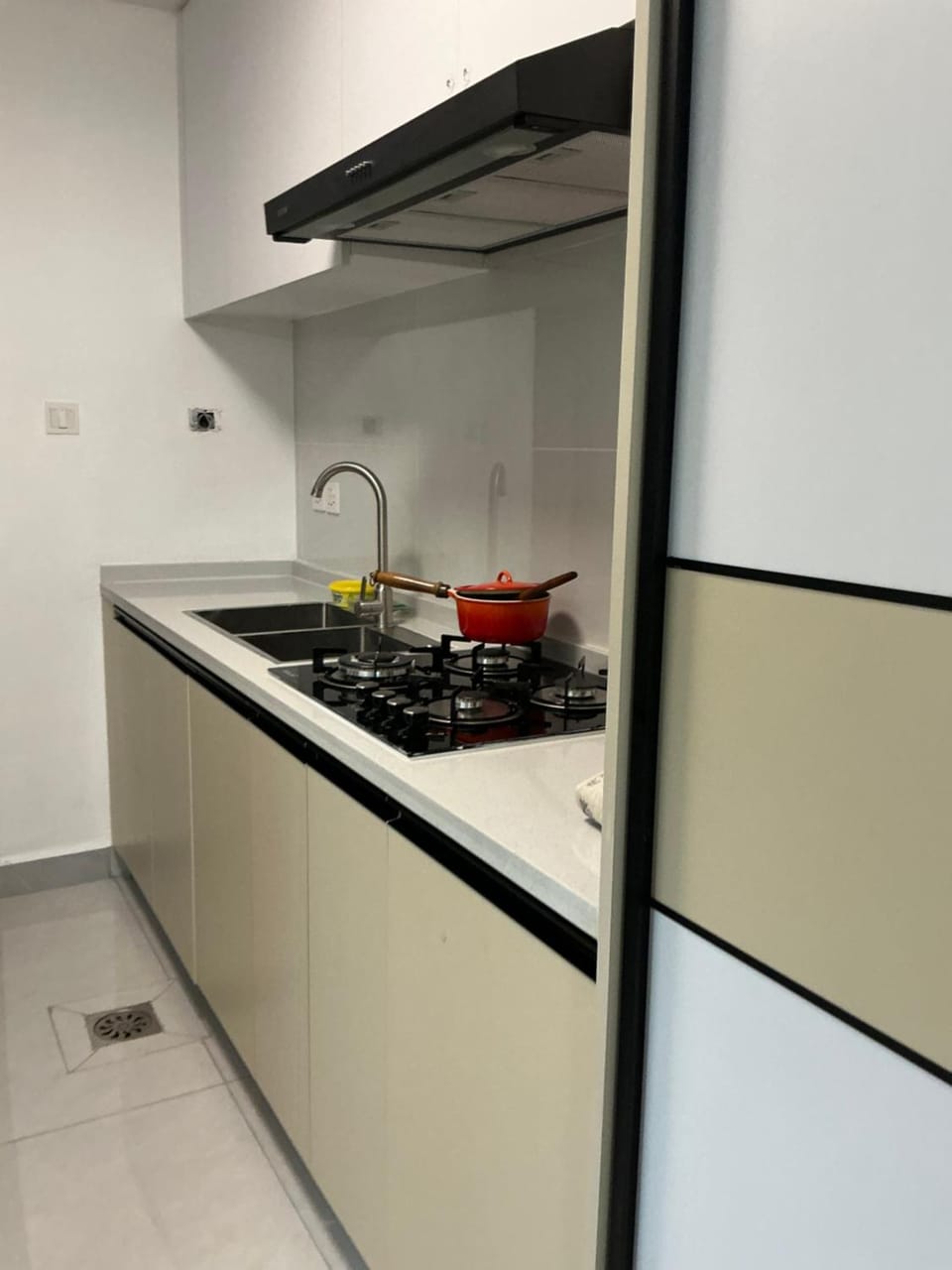 Kitchen or kitchenette, stove