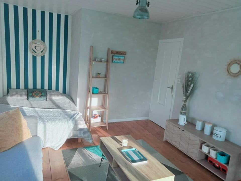 Chambre d'hôte avec salle de bain cosy au coeur du marais de Longeville-sur-mer Bed and Breakfast in Pays de la Loire