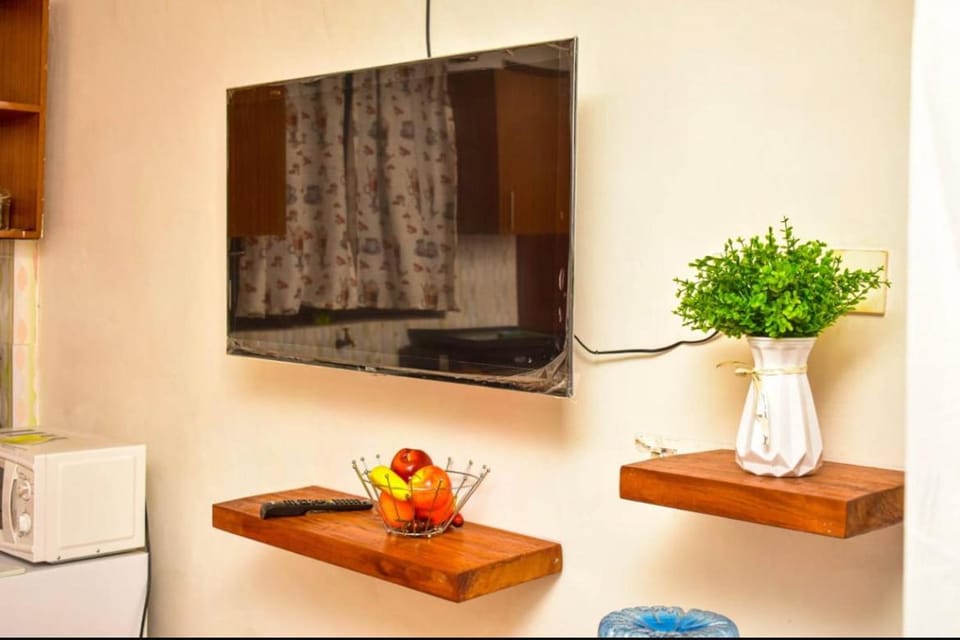 Warm & Cozy Kisumu Studio Apartment in Uganda