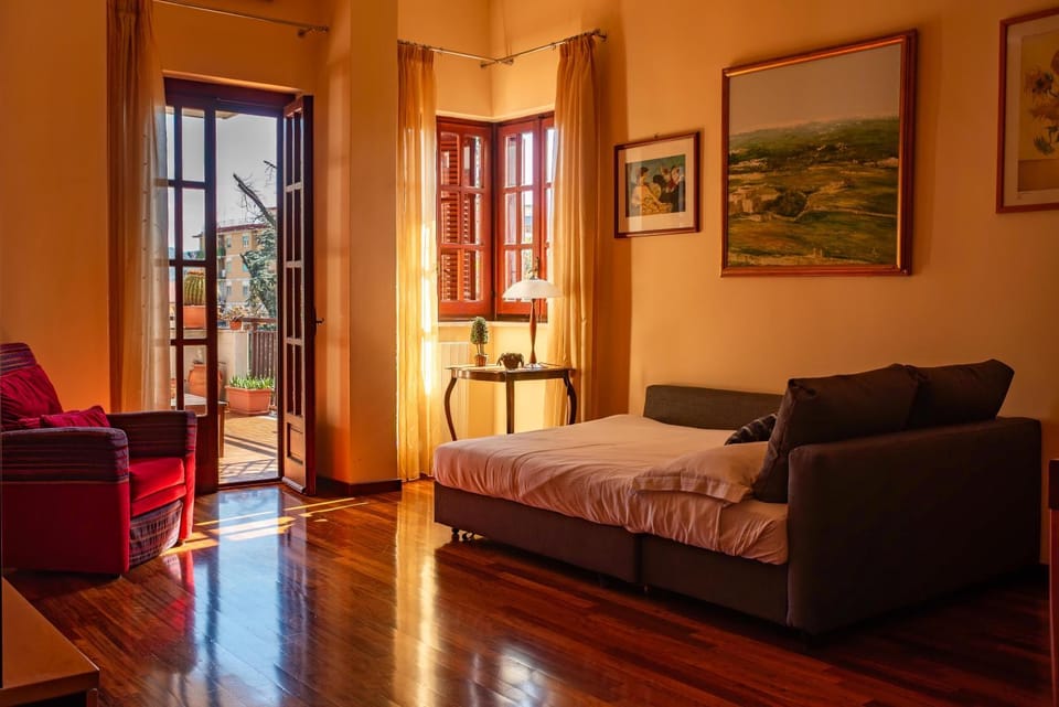 Bedroom, minibar, air conditioner