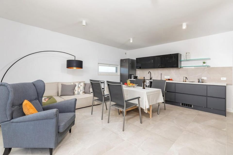 Kitchen or kitchenette, Living room, Dining area