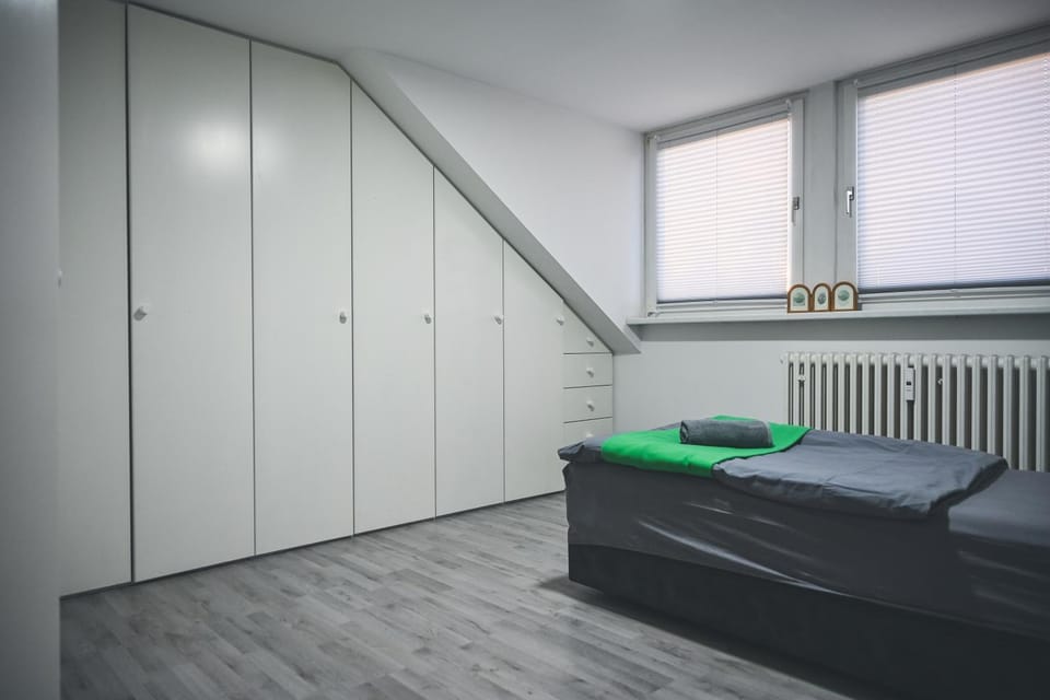Bed, Photo of the whole room, Bedroom, wardrobe
