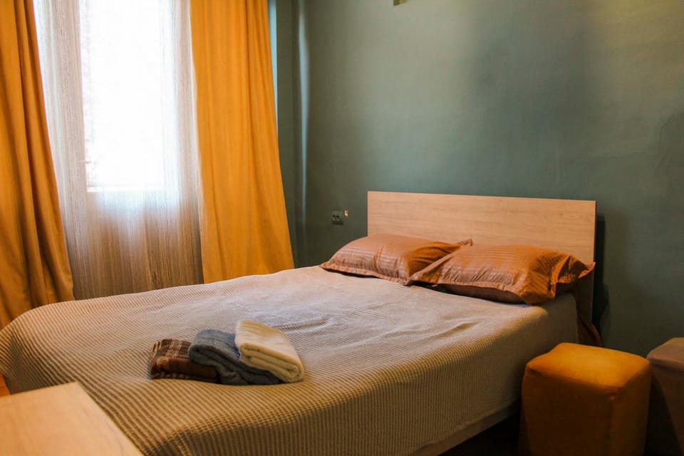 3 Bedrooms apartment in heart of Tbilisi, Rustaveli Avenue Apartment in Tbilisi, Georgia