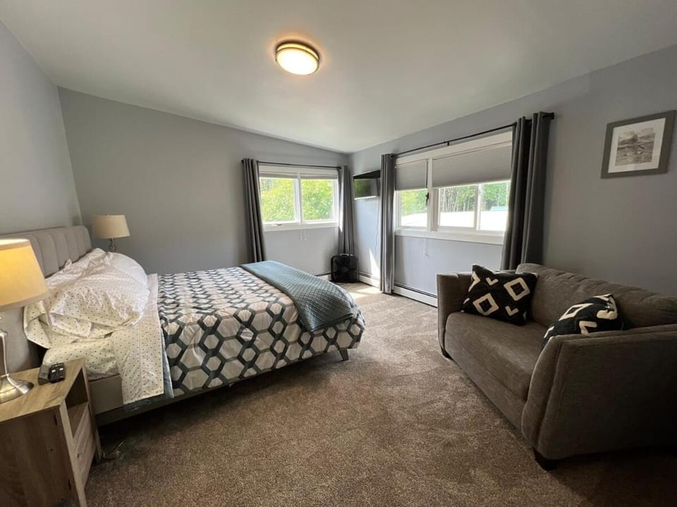 2BD 2BR Downtown Westchester Sleeps 2 to 6 Apartment in Anchorage