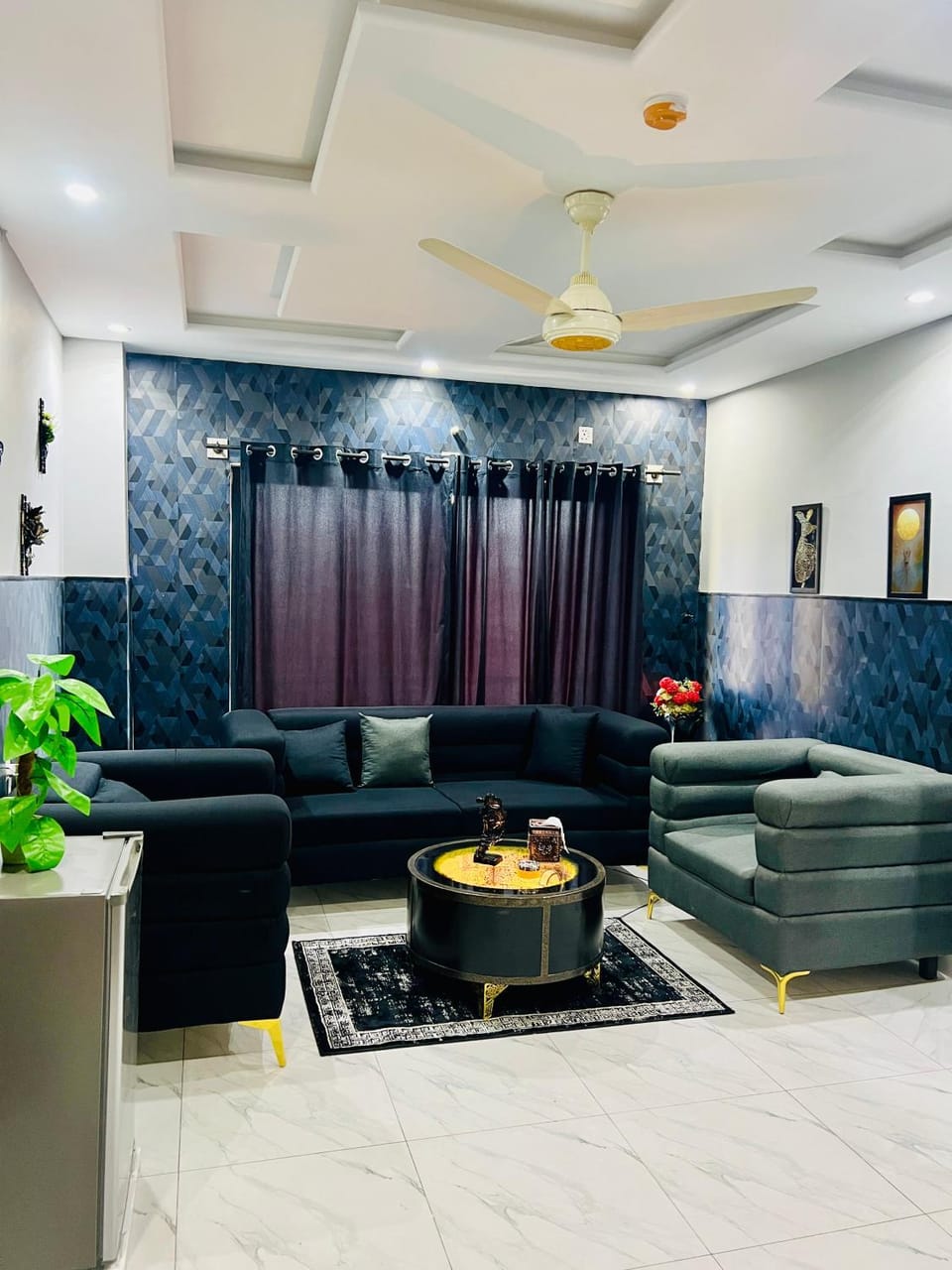 Living room, Seating area