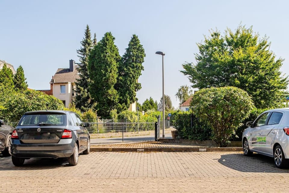 Day, Parking