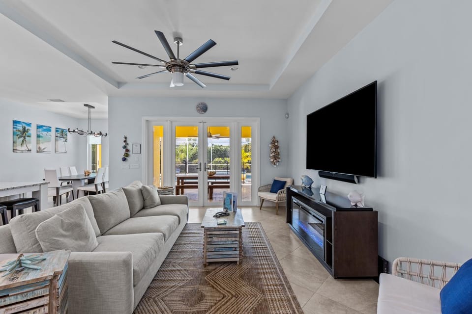 Sunrise Island Retreat House in Fort Pierce