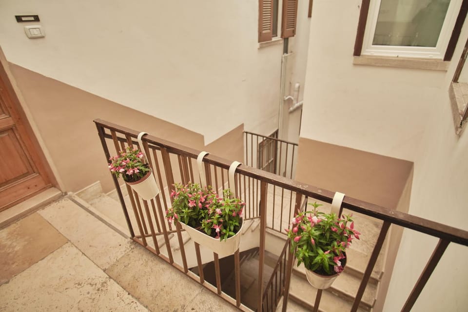 Inner courtyard view