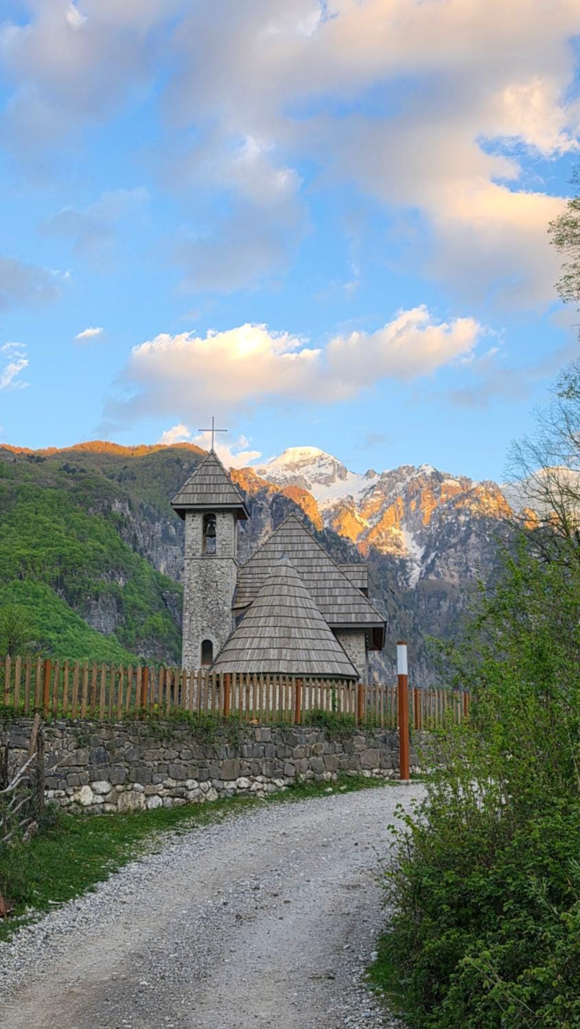 Day, Landmark view