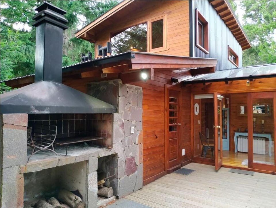 Casa Sulla Montagna VLA House in Puerto Manzano