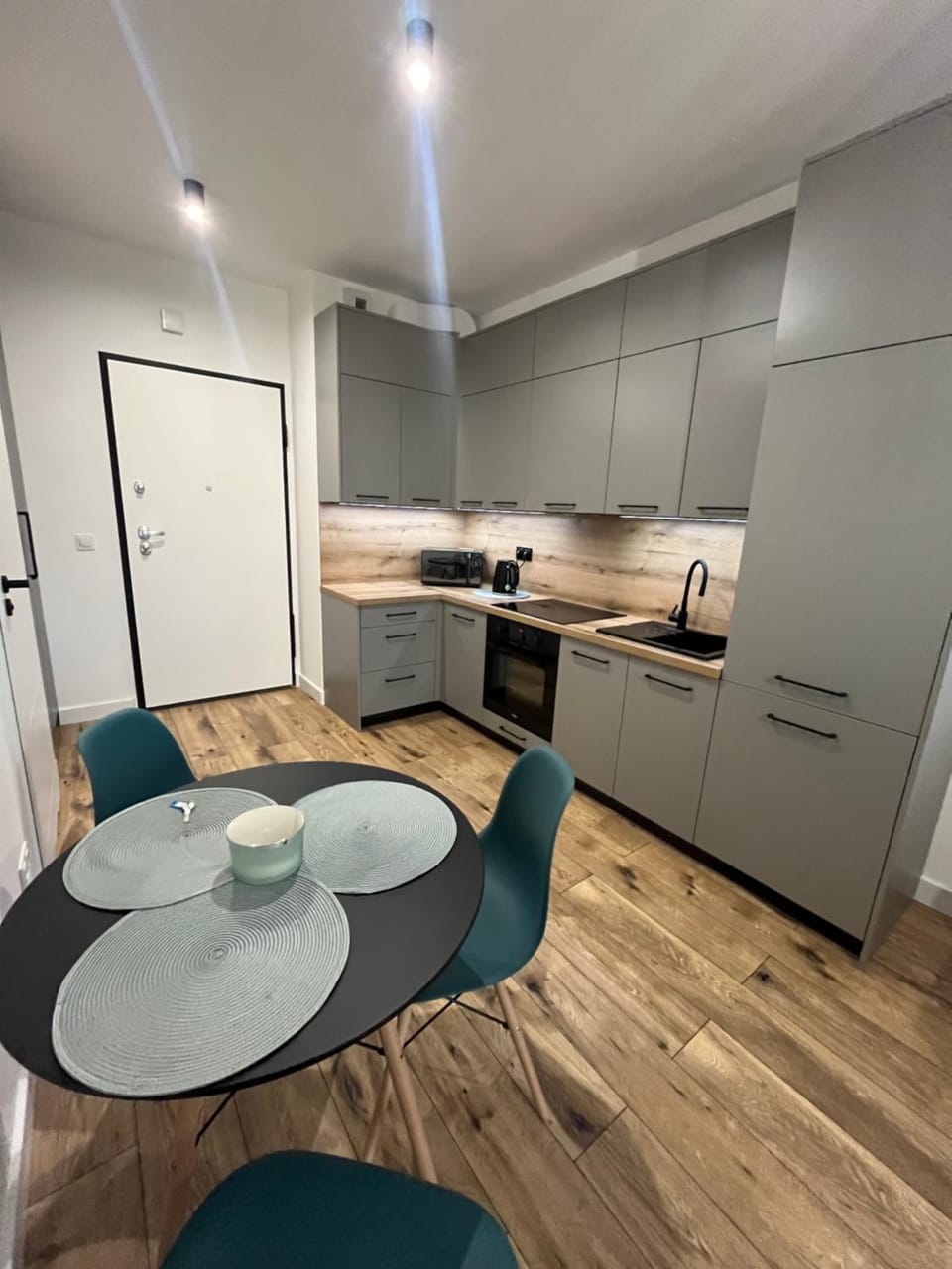 microwave, oven, stove