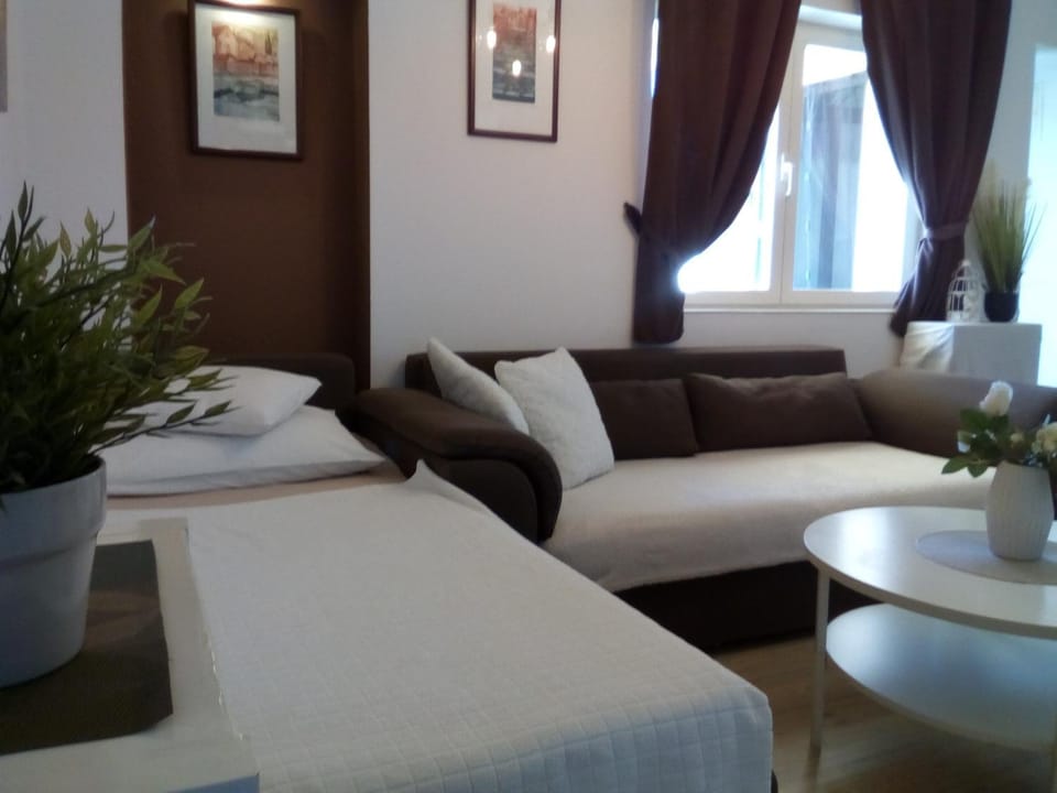 Apartment Silvija Apartment in Makarska