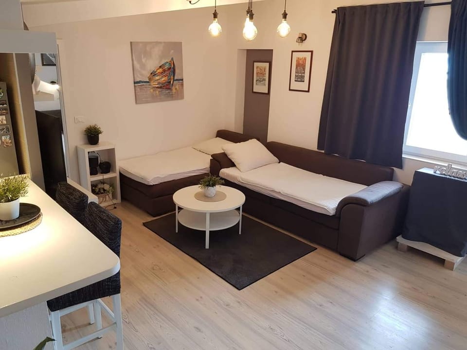 Apartment Silvija Apartment in Makarska