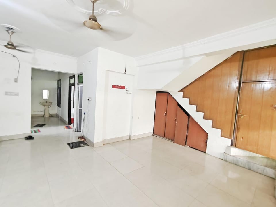 Luxury stay near Arail Ghat Apartment in Uttar Pradesh