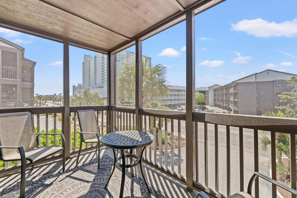 Tilghman Beach & Racquet Club 238-2nd Row-Ocean Drive Section House in North Myrtle Beach