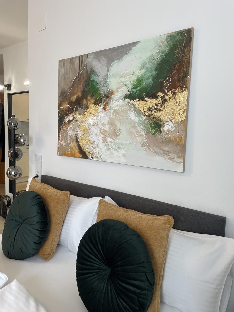 Living room, Decorative detail