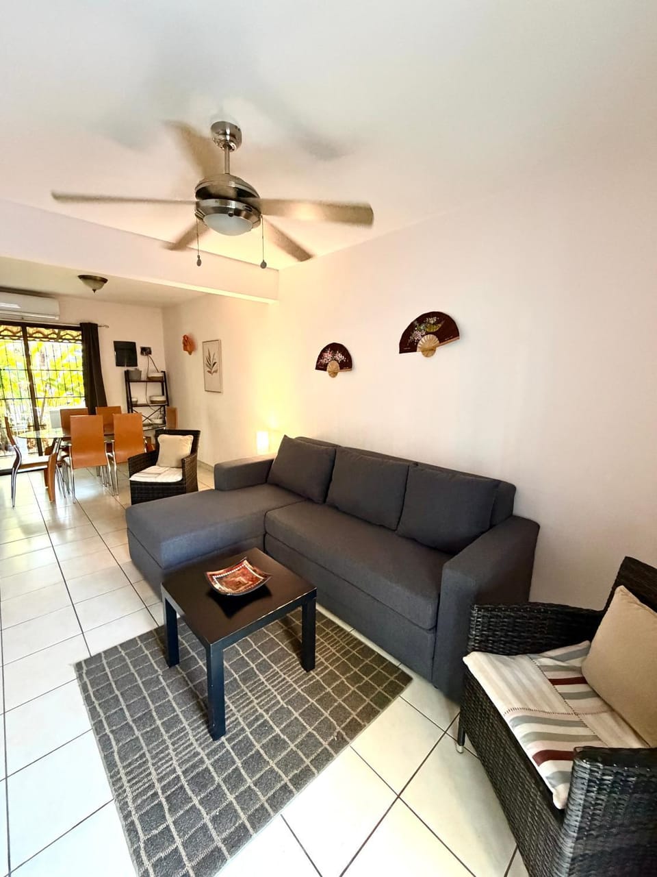 Pineapple Condo at Villa Riviera House in Coco