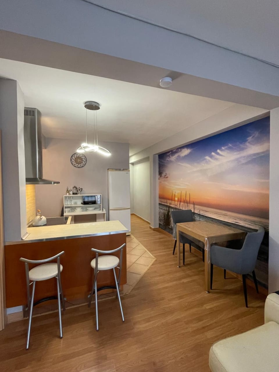 Seating area, Dining area