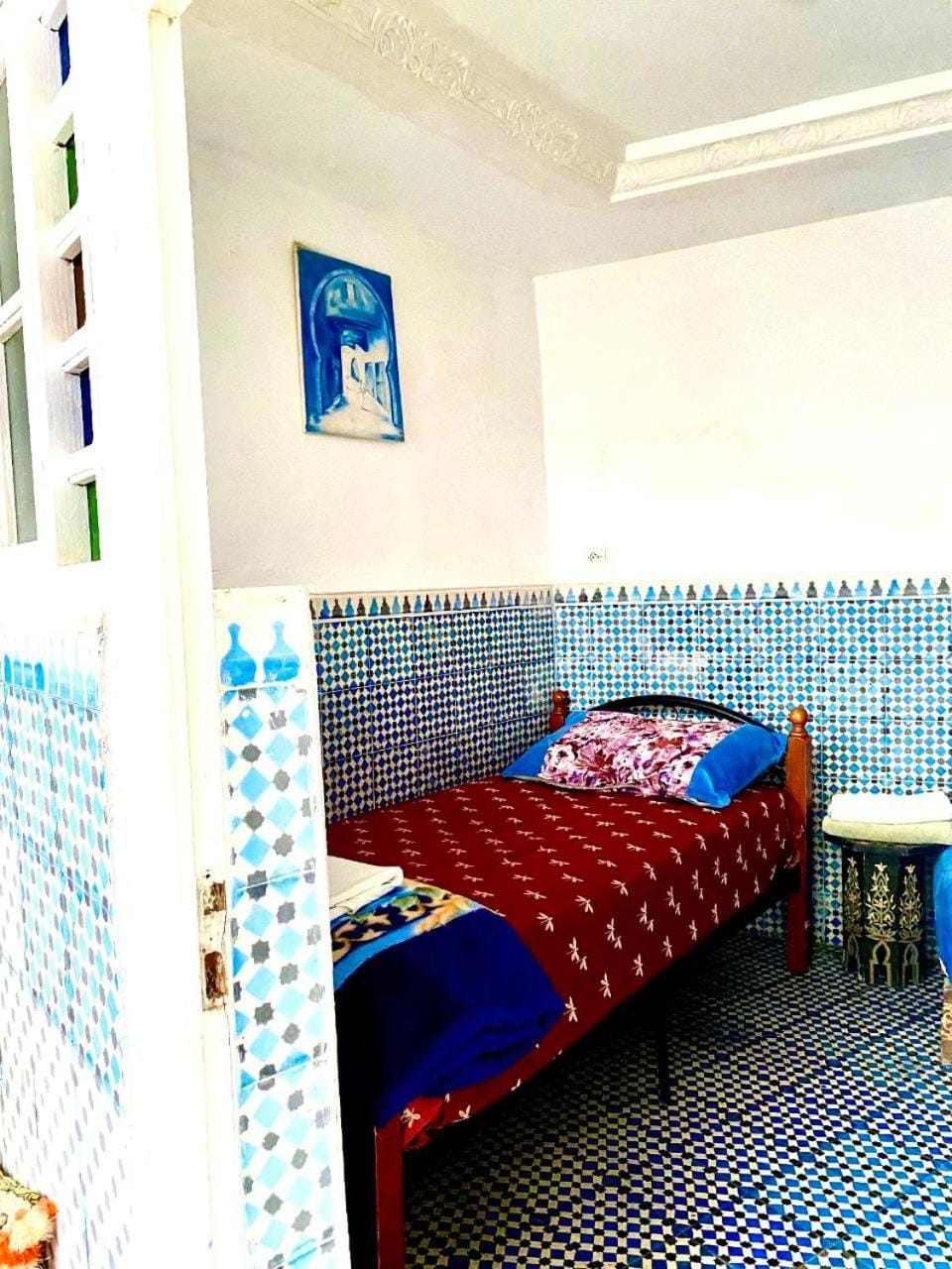 White And Blue Hostel in Essaouira