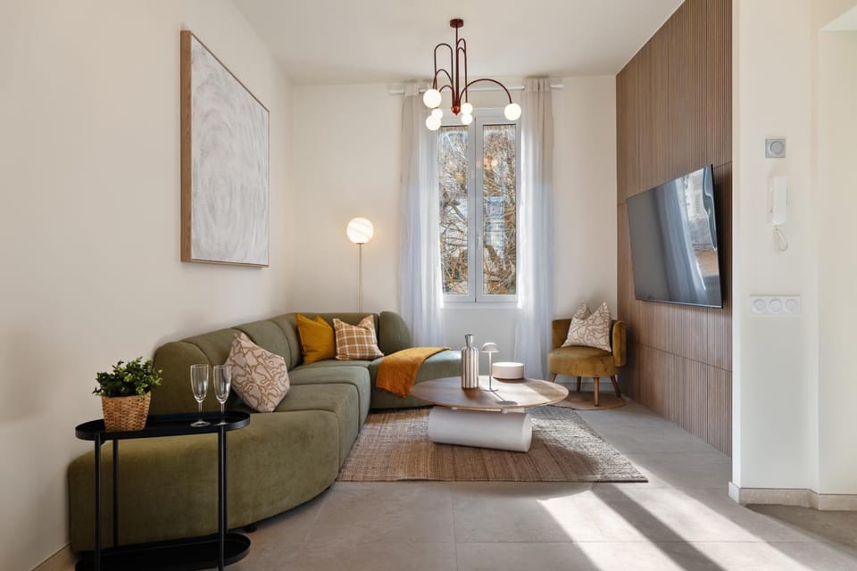 TV and multimedia, Living room, Seating area
