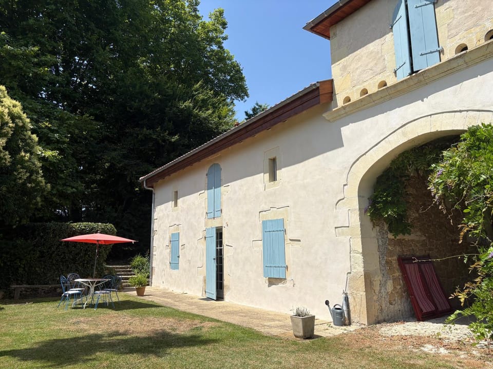 Pîgeonnier du Rau avec Parc et piscine 1-0 House in Nouvelle-Aquitaine