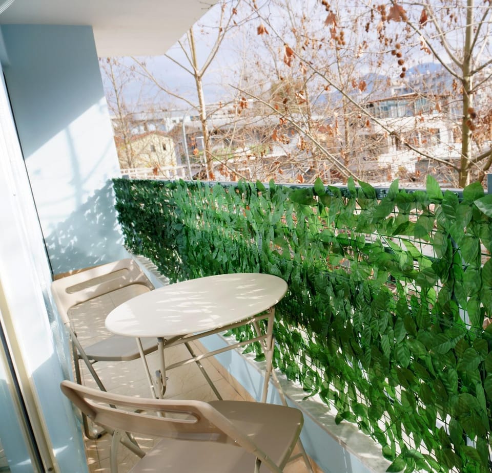 Balcony/Terrace, Mountain view