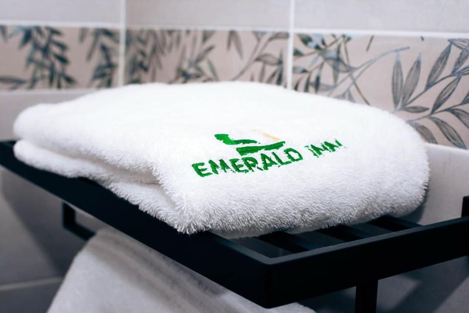 Emerald Inn Apartment in Africa