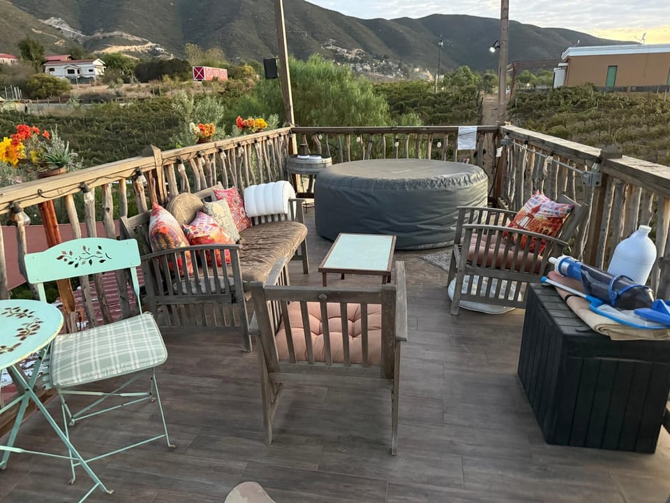 View (from property/room), Balcony/Terrace, Seating area, Dining area