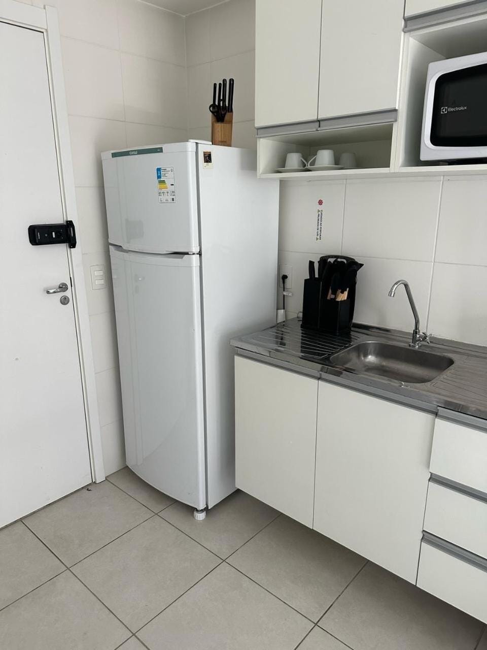 Studio com varanda, próximo Vibra Sao Paulo e Tokio Marine Apartment in Sao Paulo City