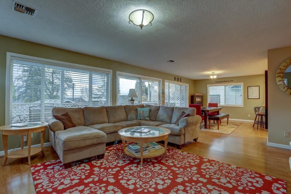 Northern Lights House in White Salmon