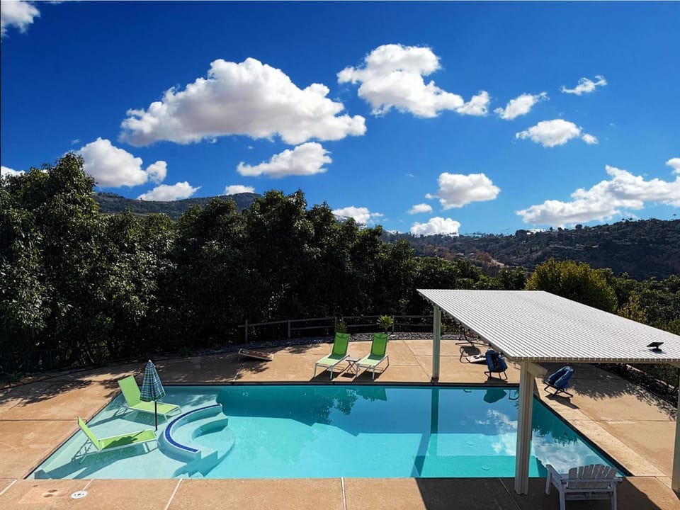 View (from property/room), Balcony/Terrace, Mountain view, Pool view, Swimming pool