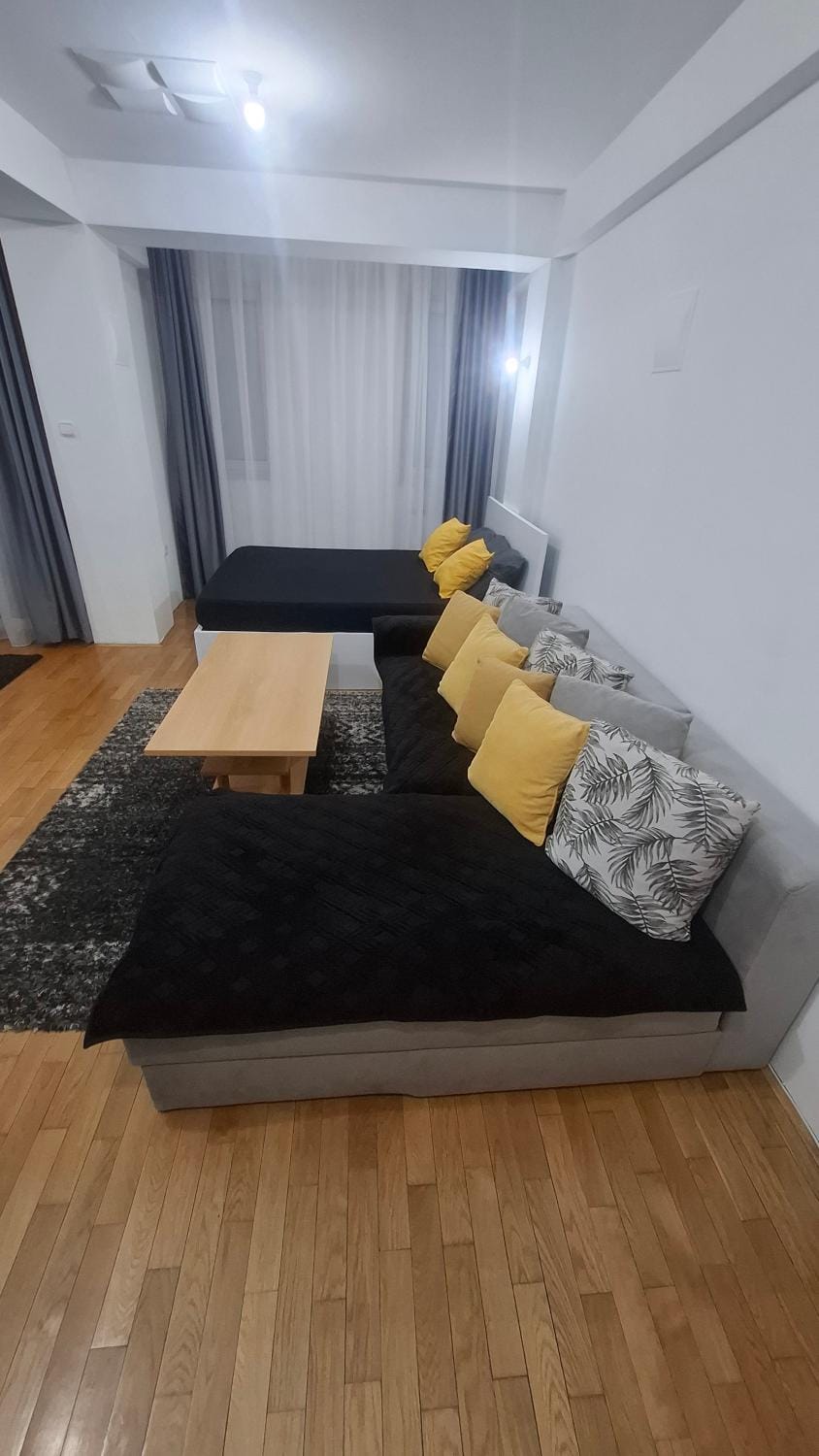 Bed, Living room, Photo of the whole room, Seating area, Bedroom