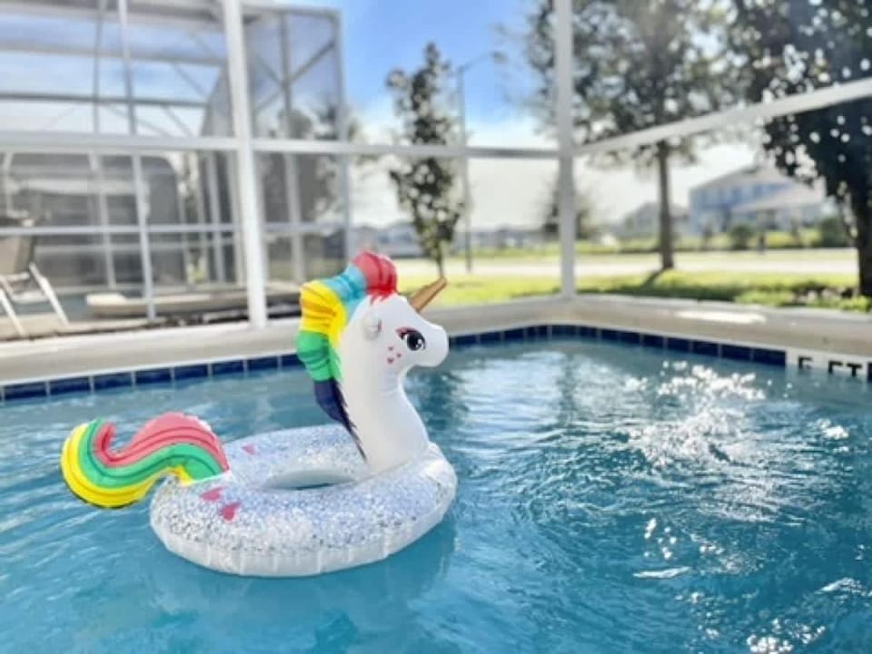 Day, Pool view, Swimming pool