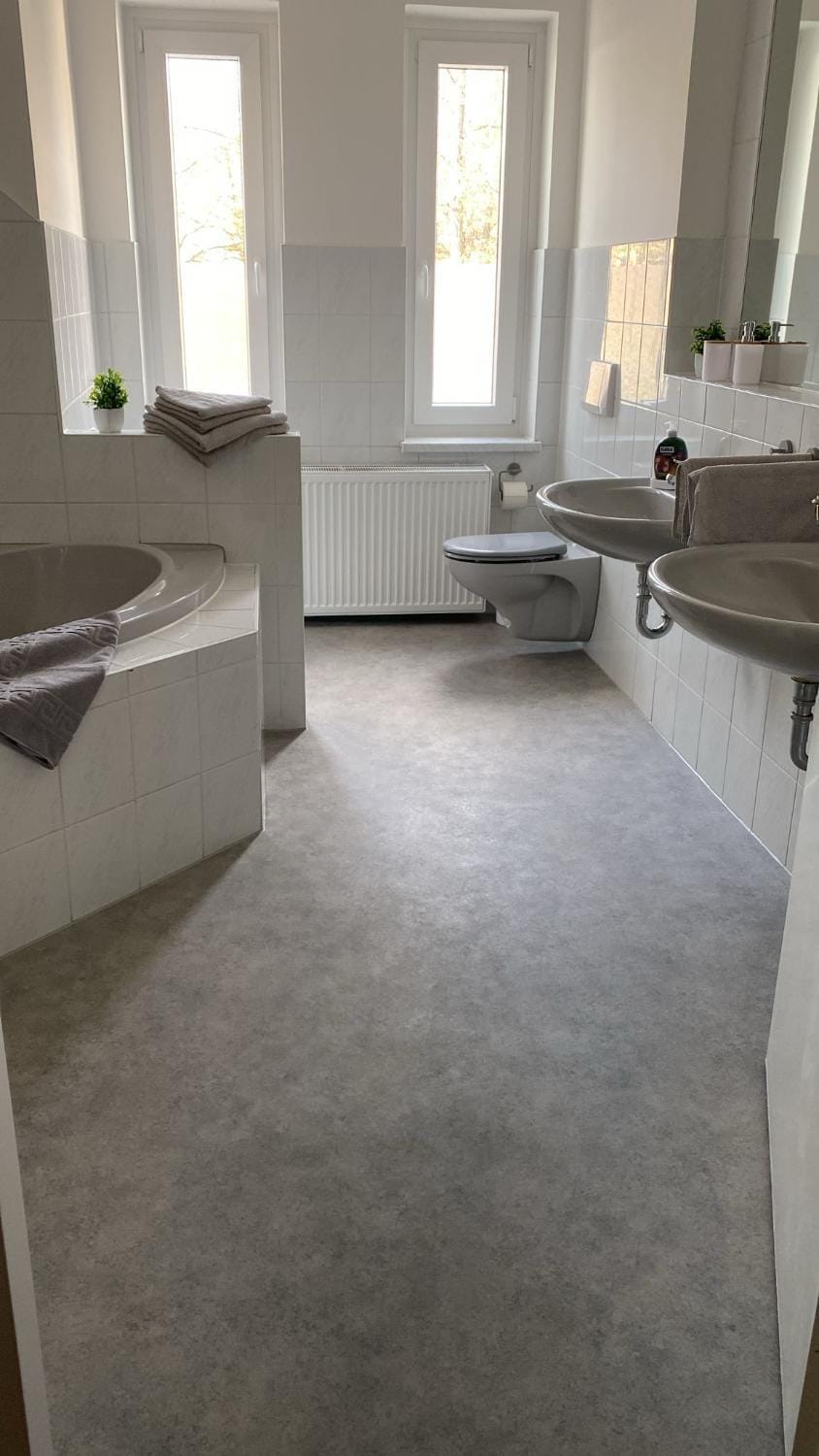 Bathroom, Bath