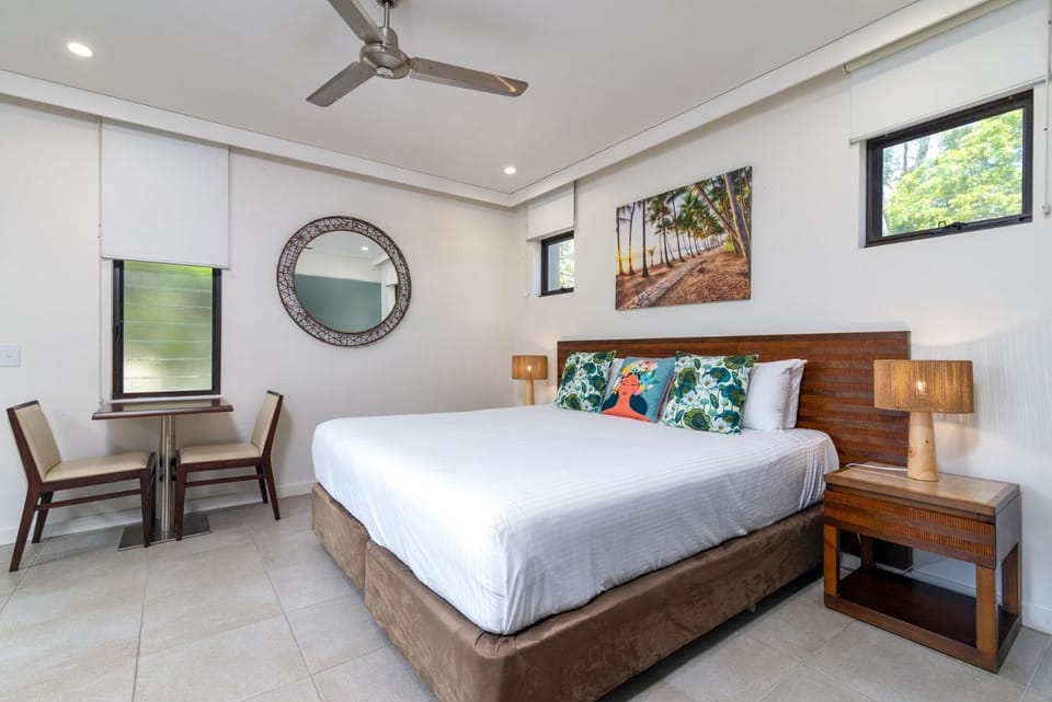 201 Temple By The Sea - Studio Spa Hotel in Port Douglas
