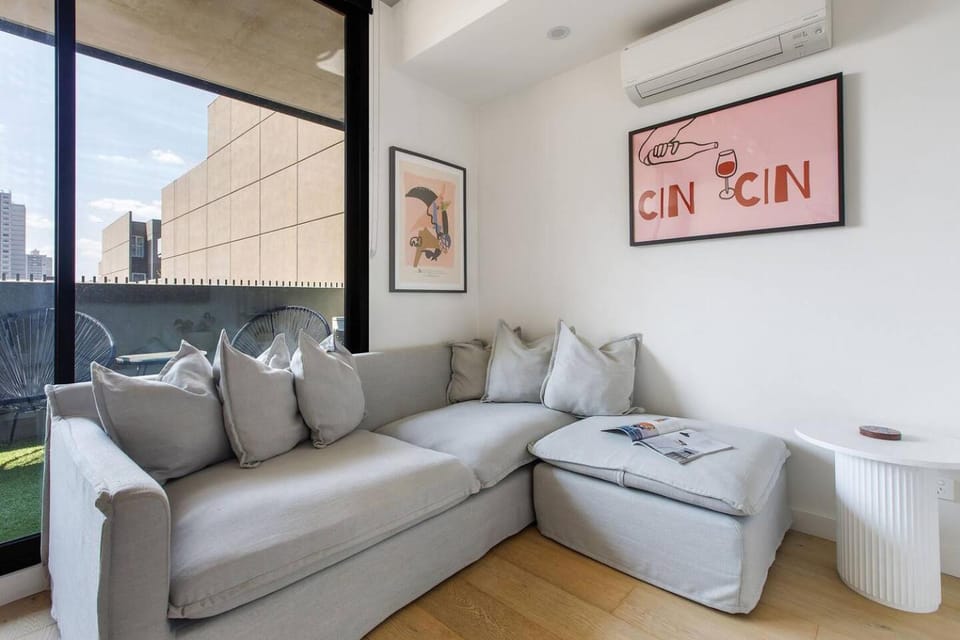 Other, Seating area