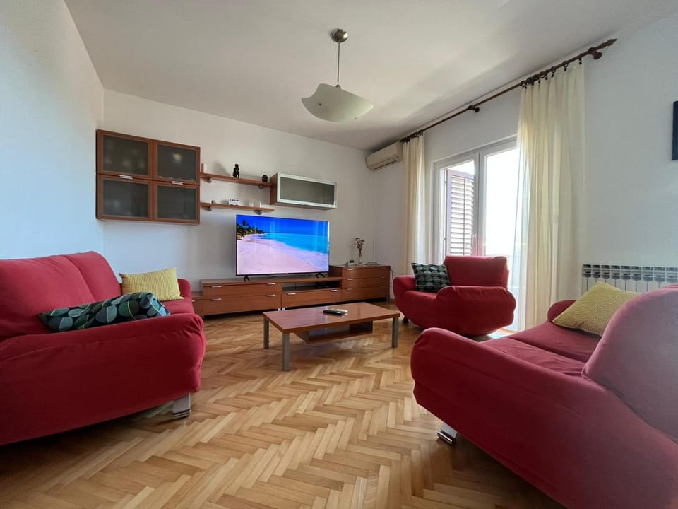 Apartment Lily Apartment in Podstrana