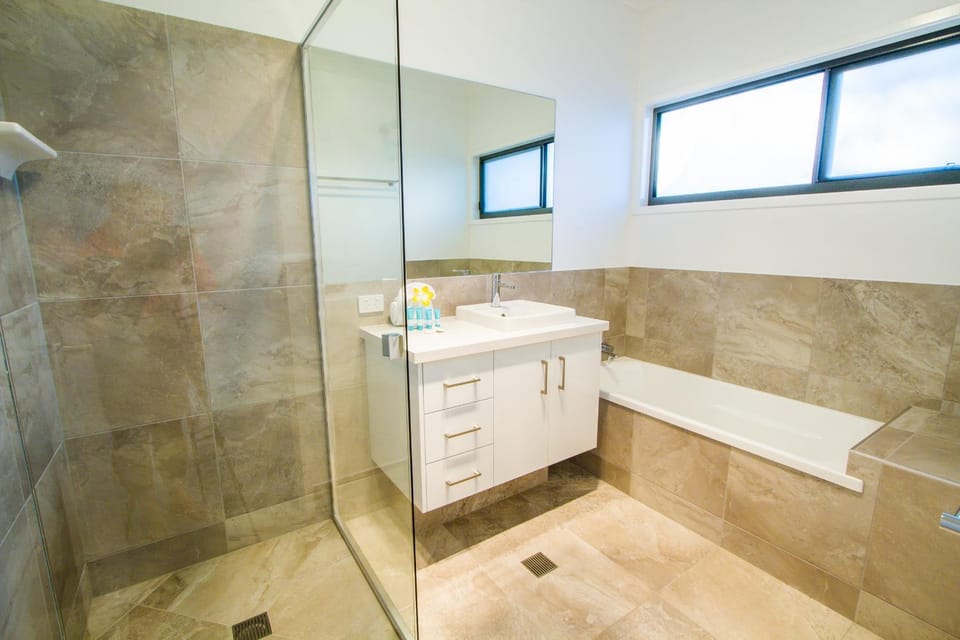 Shower, Bathroom, Bath