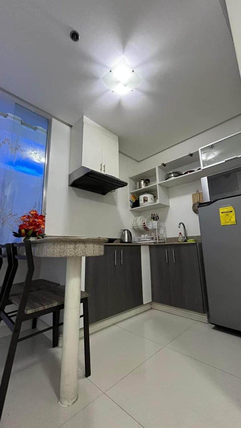 Kiean Leases Apartment in Manila City