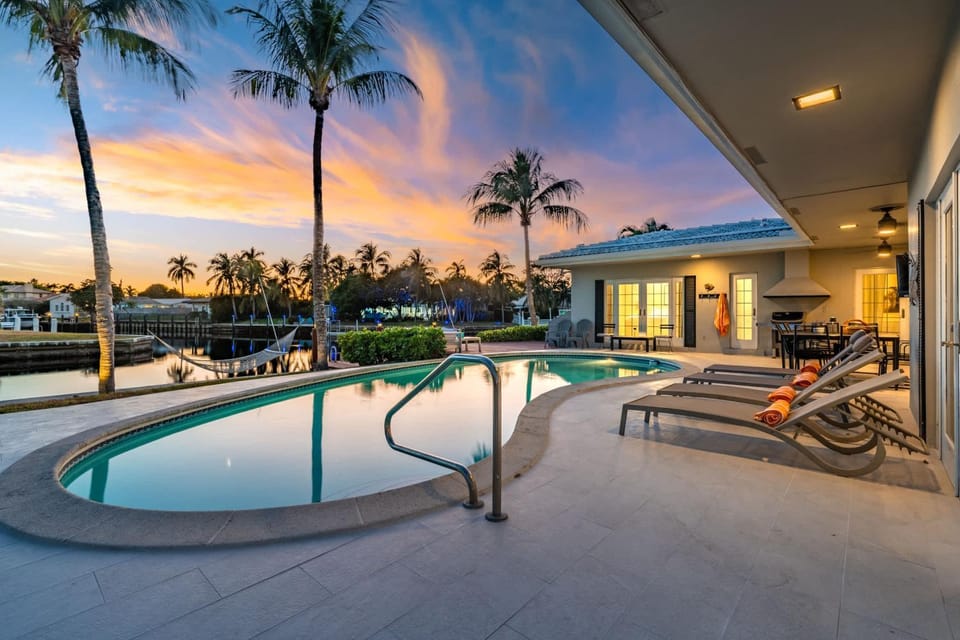 5 Bedroom Private Waterfront Villa with Pool and Dock Villa in Fort Lauderdale