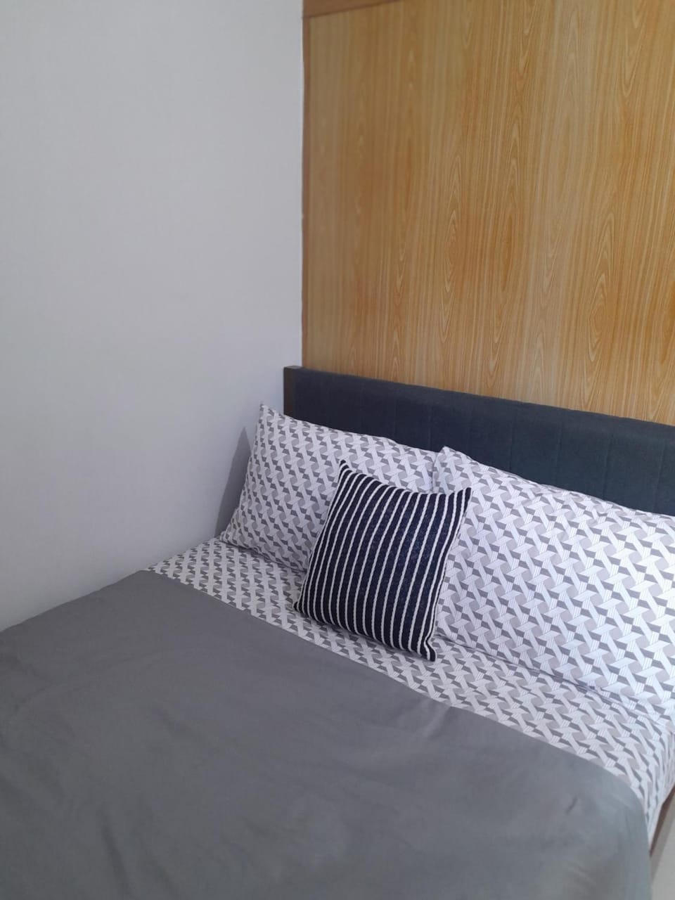 Dash Shell Residences Hostel in Pasay